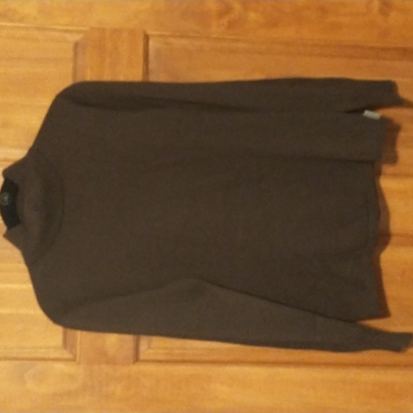 Woolrich woman's size XS long sleeve knit pullover sweaters w logo, pleats NWOT - Picture 2 of 16